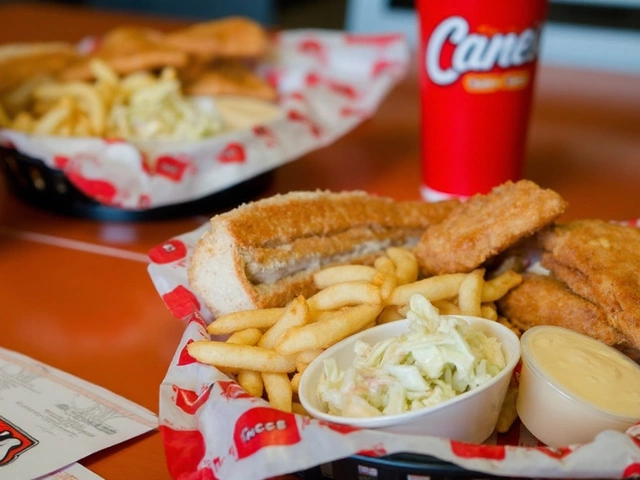 Raising Cane's to open Westfield restaurant with double drive-thru near US 31